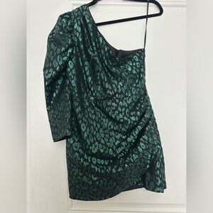 DO+BE Green Asymmetrical Ruched One Shoulder Dress